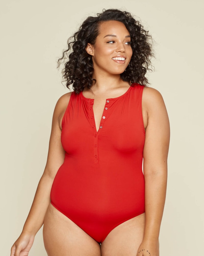 Front of a model wearing a size XXXL The Malibu Flat Classic in Cherry Red by Andie Swim. | dia_product_style_image_id:253361